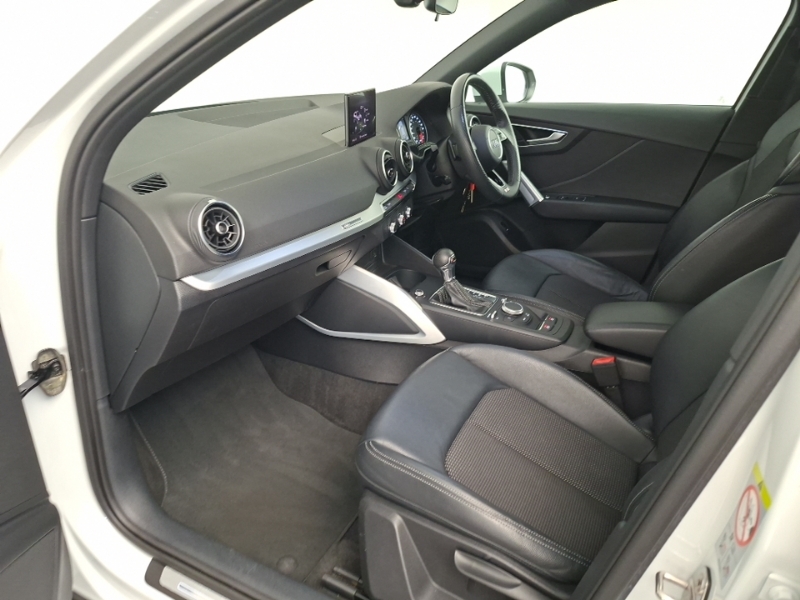 Audi Q2 Tfsi Sport White #7