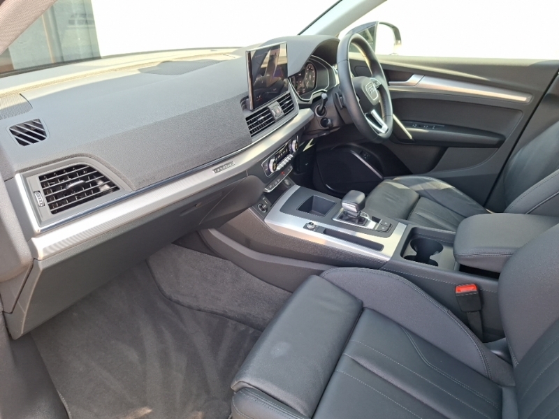 Audi Q5 50 Tfsi E Quattro Sport S Tronic Black #5