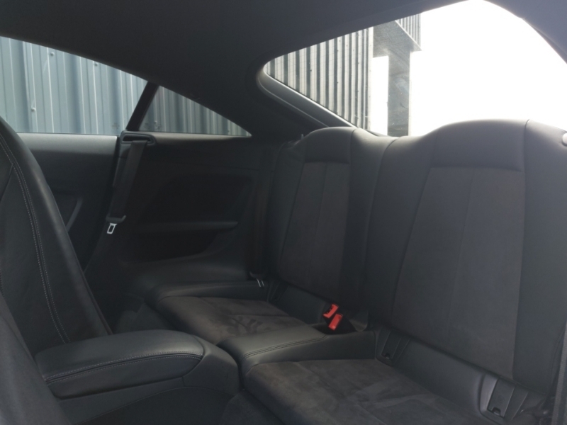 Audi TT 1.8T Fsi Black Edition White #6