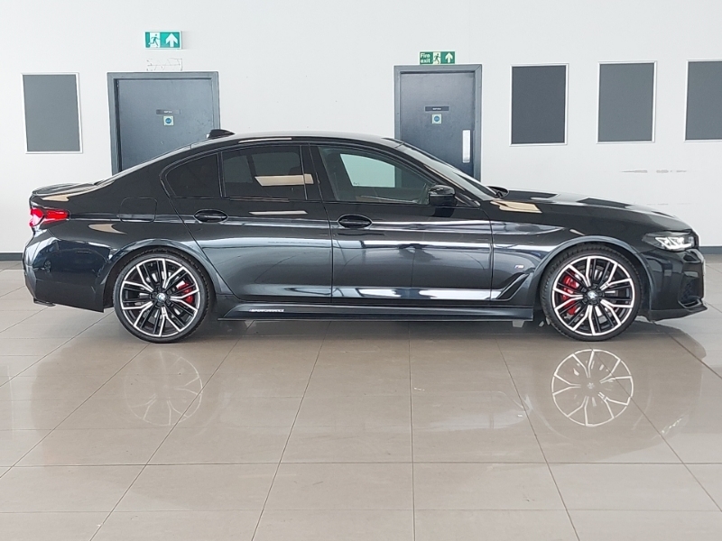 BMW 5 Series 520D Mht M Sport Step Black #3