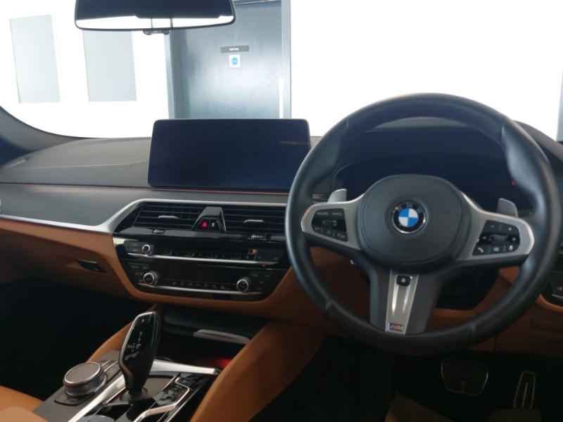 BMW 5 Series 520D Mht M Sport Step Black #4