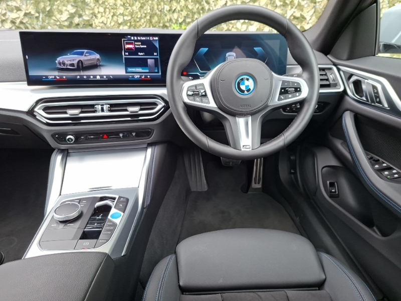 BMW i4 Edrive40 Sport Black #8