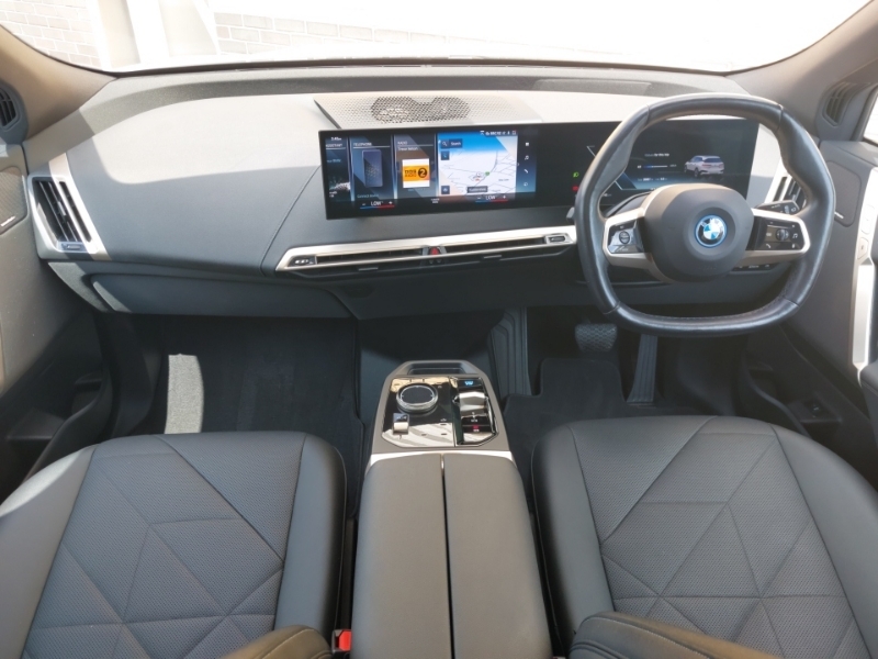 BMW iX 240Kw Xdrive40 M Sport Edition 76.6Kwh White #3