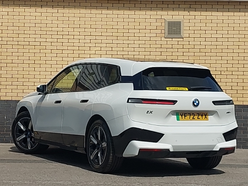 BMW iX 240Kw Xdrive40 M Sport Edition 76.6Kwh White #2