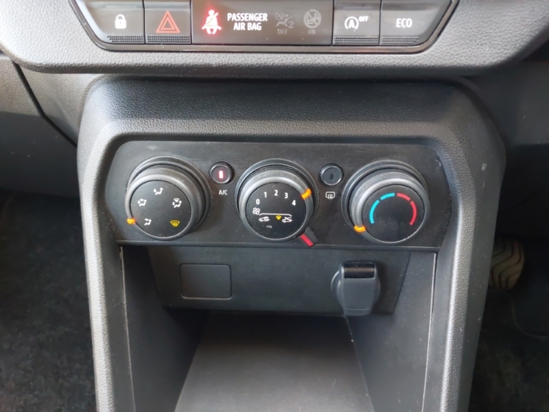 Dacia Sandero Stepway 1.0 Tce 110 Extreme Hatchback Green #15