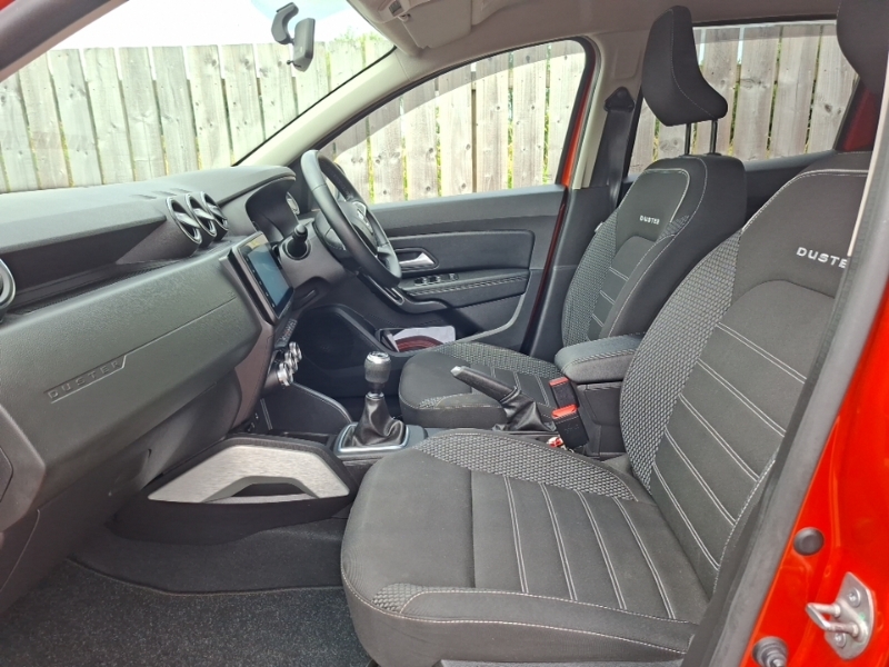 Dacia Duster 1.5 Blue Dci Prestige Orange #5