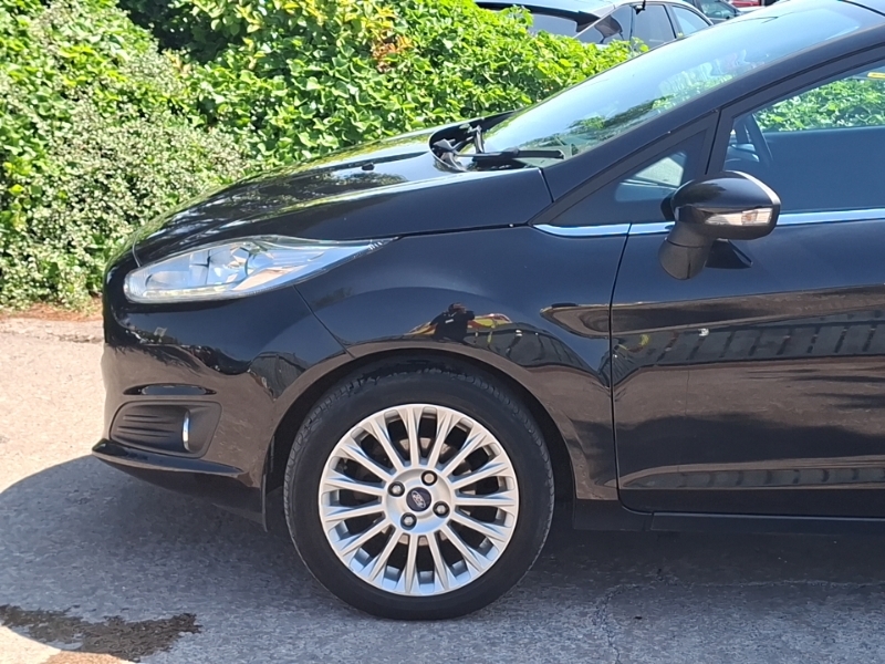 Ford Fiesta Zetec Blue #19