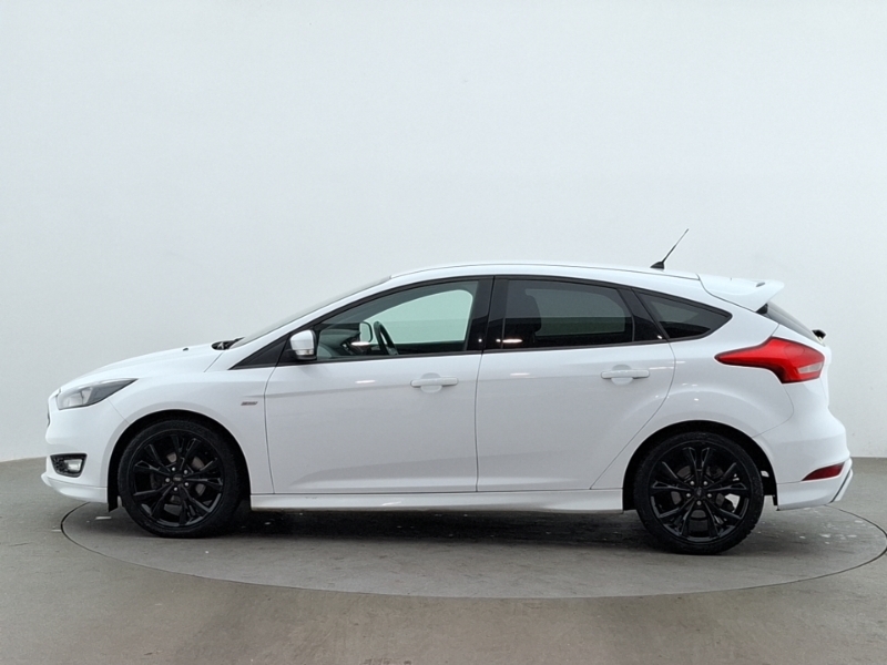 Ford Focus 1.0 Ecoboost 140 St-line Navigation White #4
