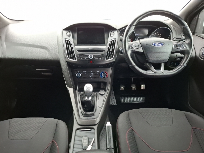 Ford Focus 1.0 Ecoboost 140 St-line Navigation White #3