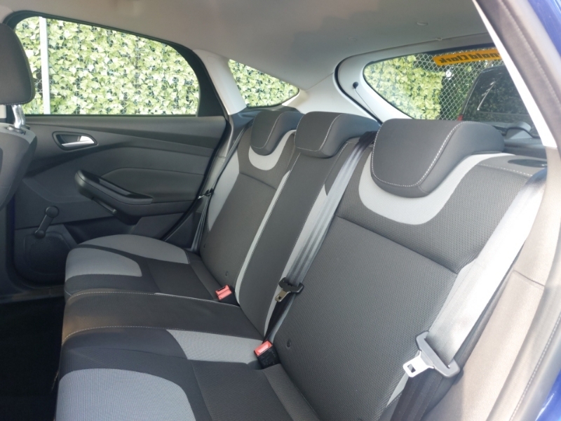 Ford Focus 1.6 125 Zetec Navigator Powershift Blue #6