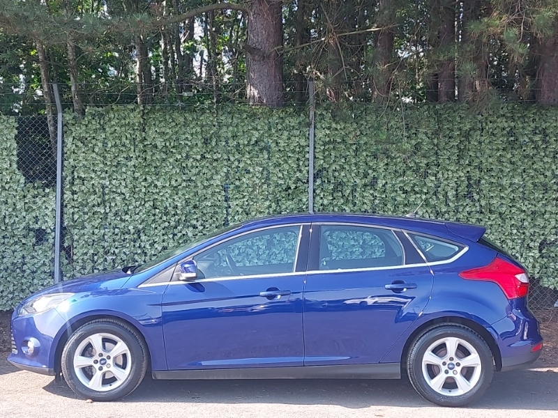 Ford Focus 1.6 125 Zetec Navigator Powershift Blue #4