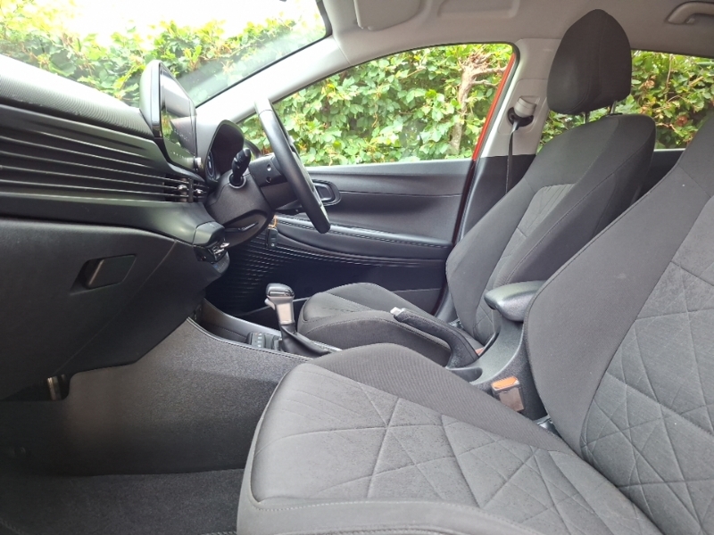 Hyundai Bayon 1.0 Tgdi 48V Mhev Premium Dct SB23UAU Red #5