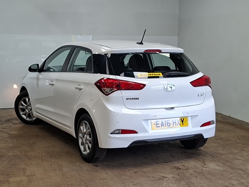 Hyundai I20 1.2 Se White #2