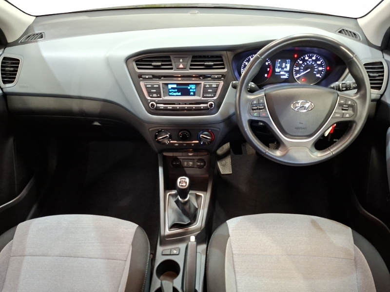 Hyundai I20 1.2 Se White #3