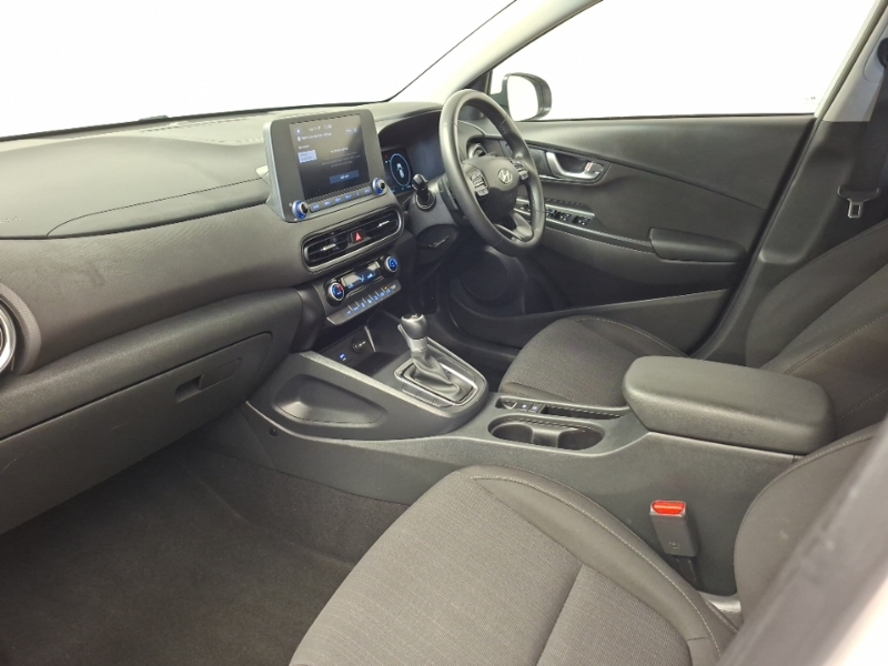 Hyundai Kona 1.6 Gdi Hybrid Se Connect Dct White #5