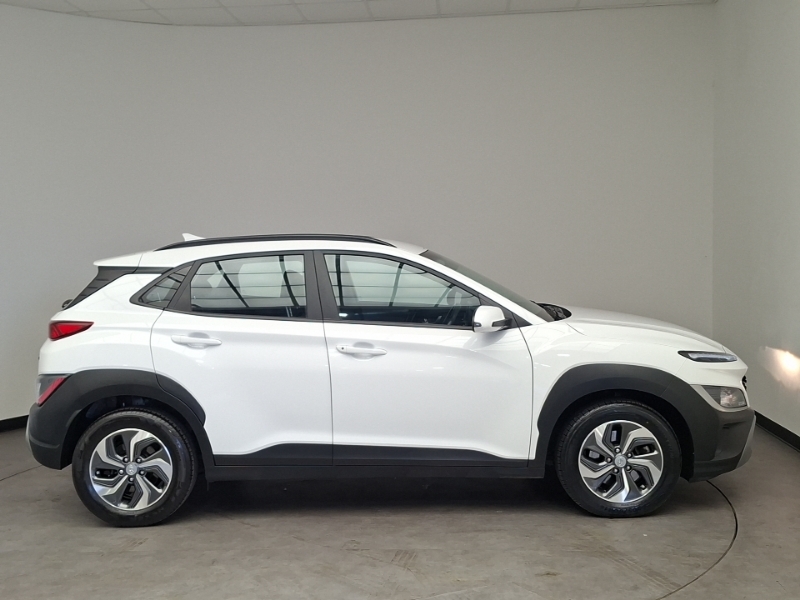 Hyundai Kona 1.6 Gdi Hybrid Se Connect Dct White #4
