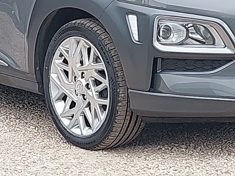 Hyundai Kona Hatchback Black #20
