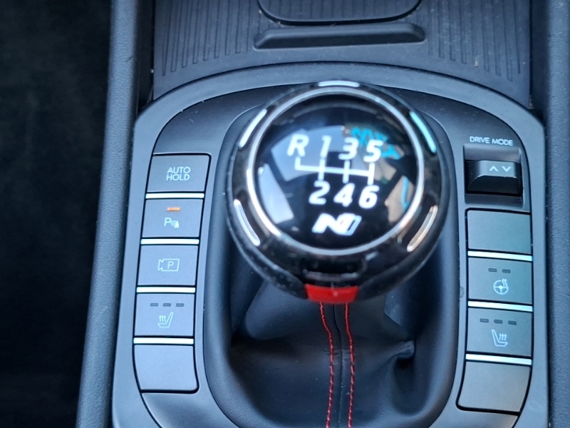 Hyundai Kona Advance Black #16