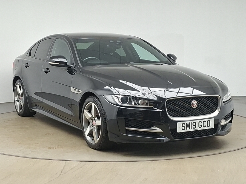 Jaguar XE 2.0D 180 R-sport Black
