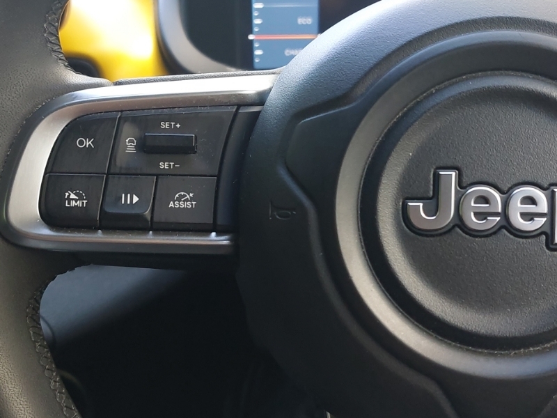 Jeep Avenger 115Kw Summit 54Kwh 2023 Red #12
