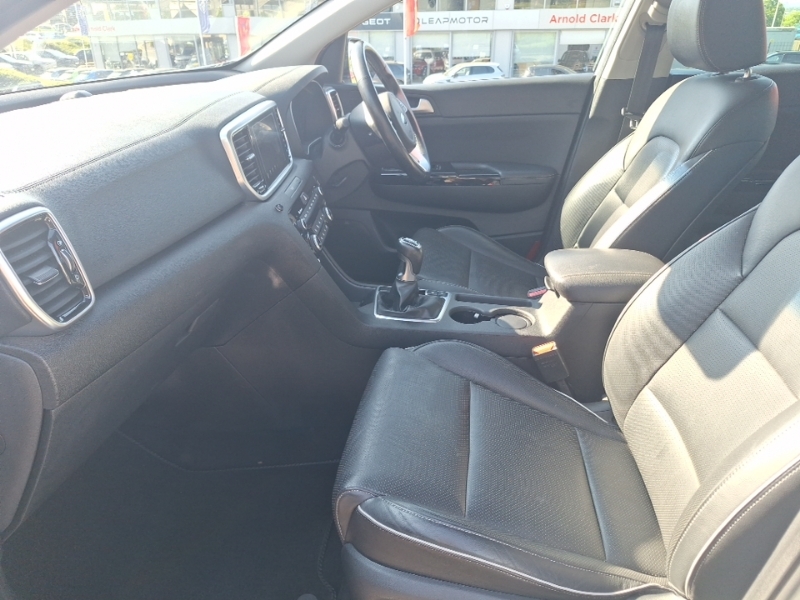 Kia Sportage 1.6 Crdi 48V Isg 4 SA69GNO White #5