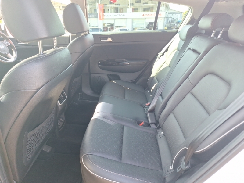 Kia Sportage 1.6 Crdi 48V Isg 4 SA69GNO White #6