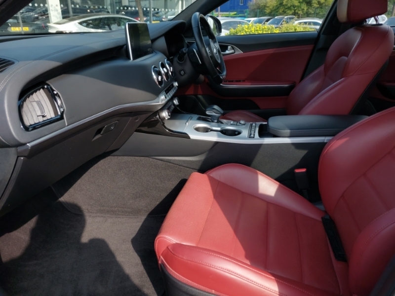 Kia Stinger 3.3 T-gdi Gt S Grey #5