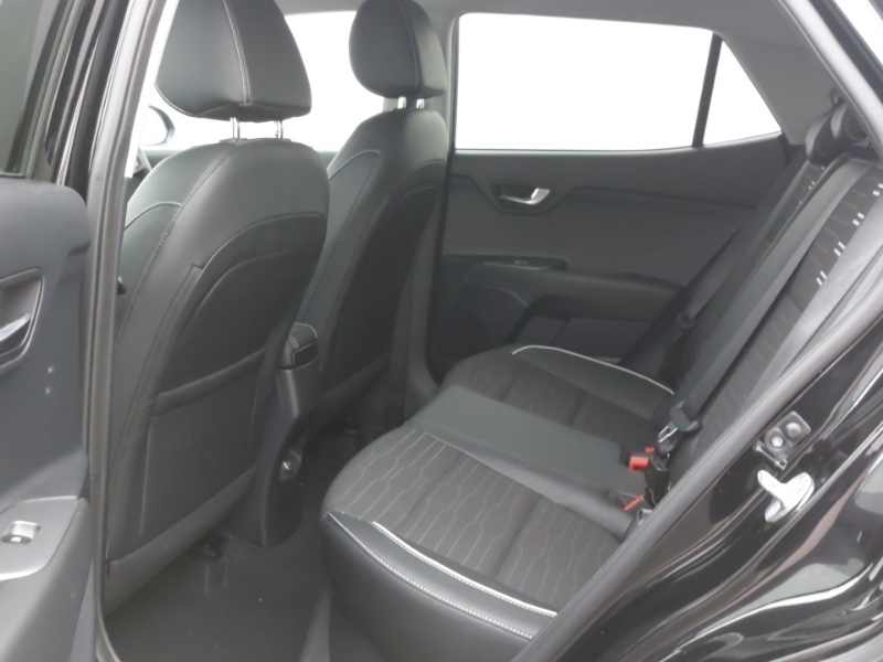 Kia Stonic 1.0T Gdi 48V Gt-line S Dct Black #6