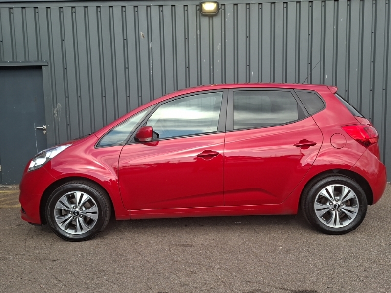 Kia Venga 1.6 3 6 Red #4