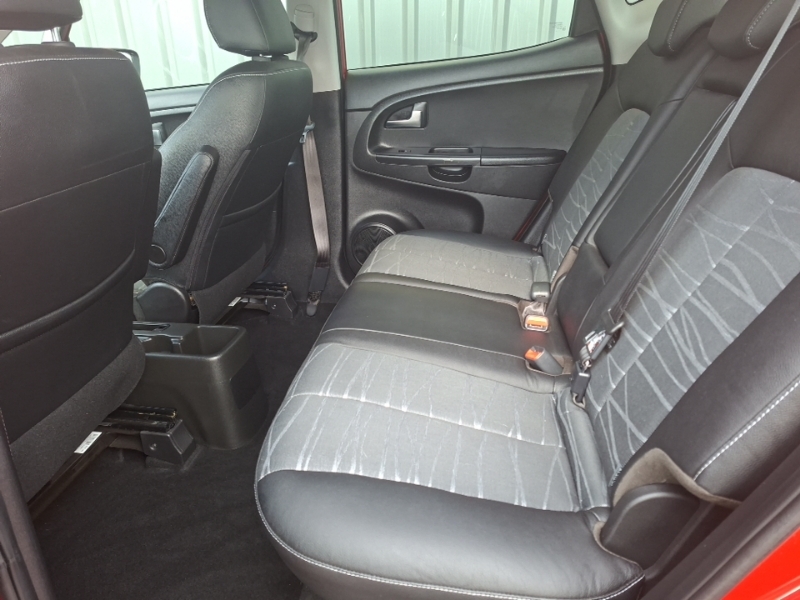 Kia Venga 1.6 3 6 Red #6