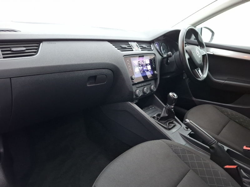 Skoda Octavia Estate 1.0 Tsi S Silver #5