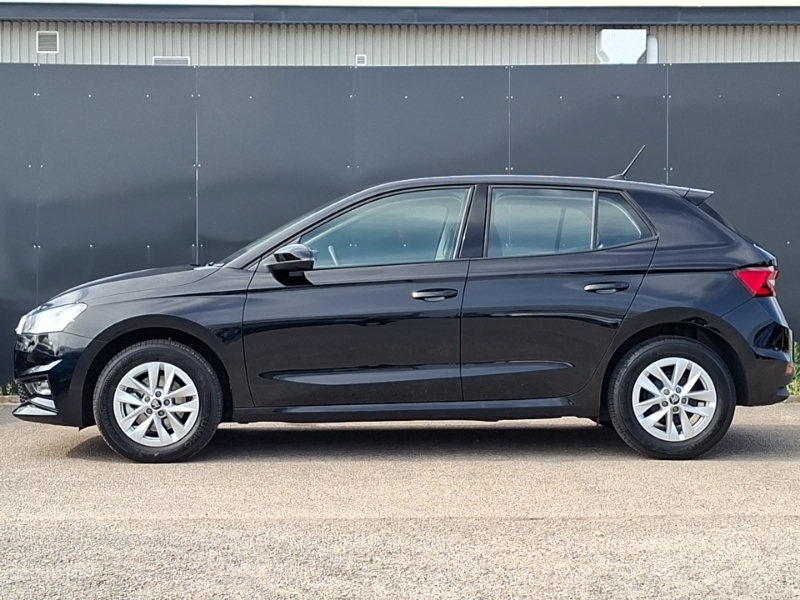 Skoda Fabia 1.0 Tsi 116 Se Edition Dsg Black #4