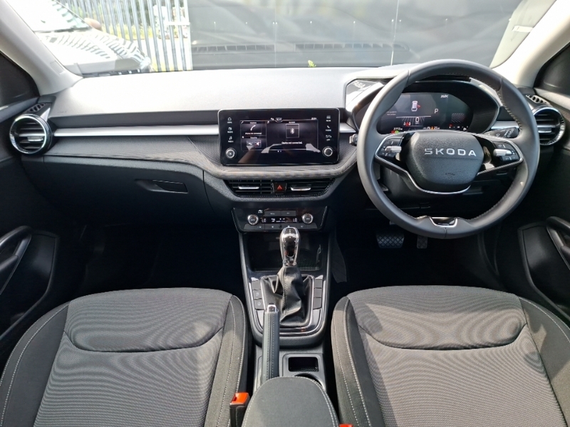 Skoda Fabia 1.0 Tsi 116 Se Edition Dsg Black #3