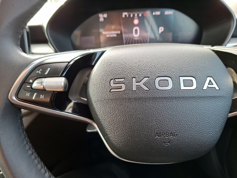 Skoda Fabia 1.0 Tsi Se Edition Red #12