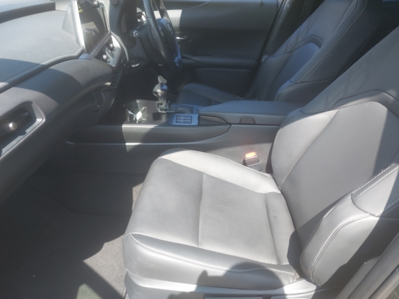 Lexus UX 250H 2.0 F-sport Design Cvt Green #5