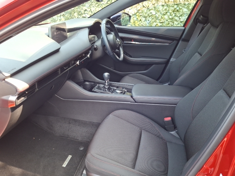Mazda 3 2.0 E-skyactiv G Mhev Homura Red #5