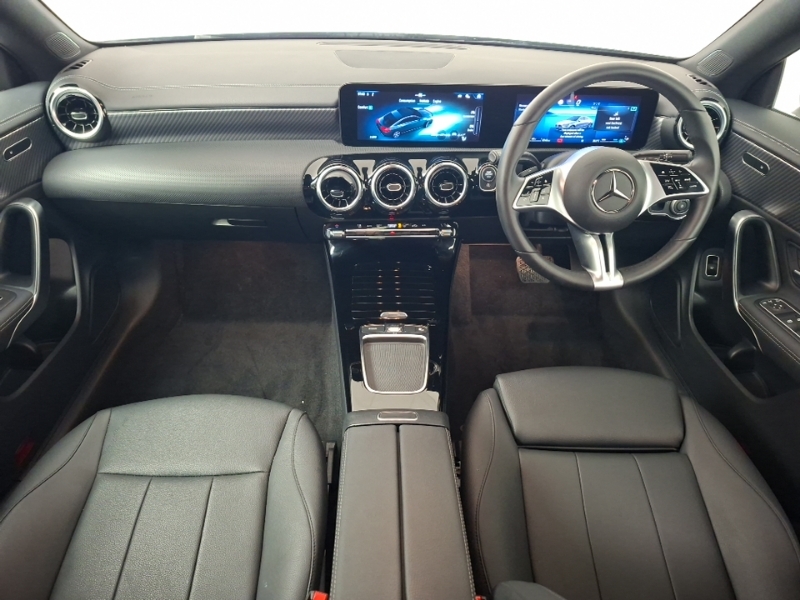 Mercedes-Benz CLA Class Cla 200 Sport Executive Tip Black #3