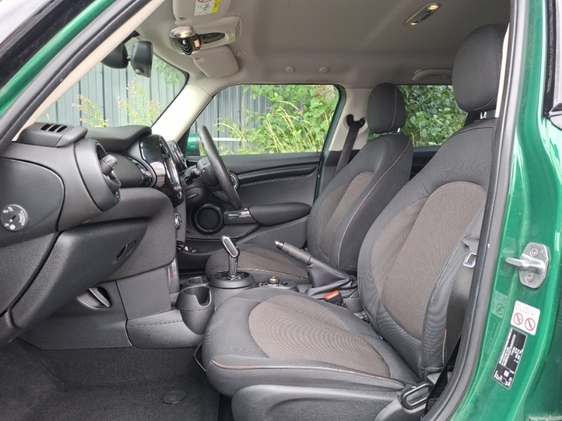 Mini Hatch 1.5 One Classic II Comfortnav Pack KN20KUR Green #5