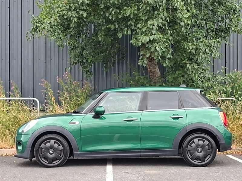 Mini Hatch 1.5 One Classic II Comfortnav Pack KN20KUR Green #4