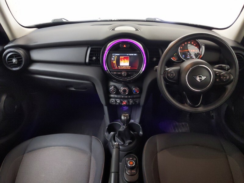 Mini Hatch 1.5 One Classic II Comfortnav Pack White #3