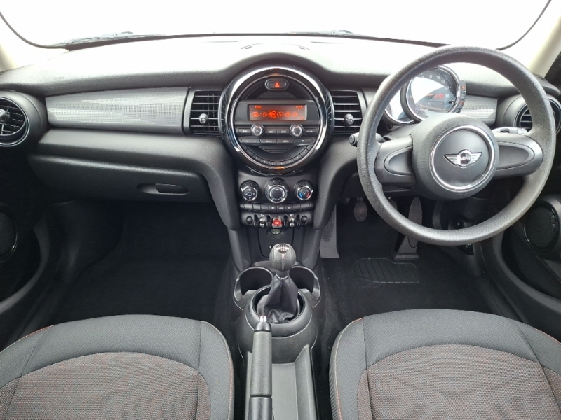 Mini Hatch 1.5 Cooper Red #3