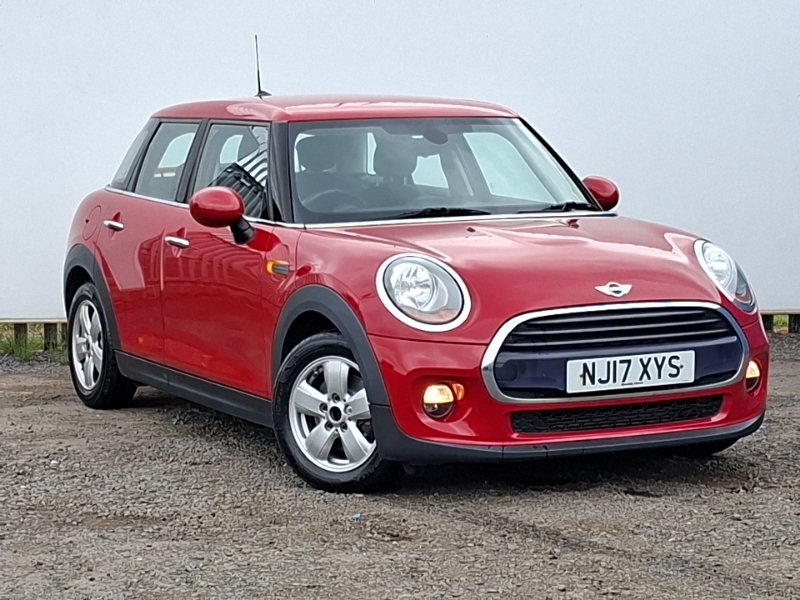 Mini Hatch 1.5 Cooper Red