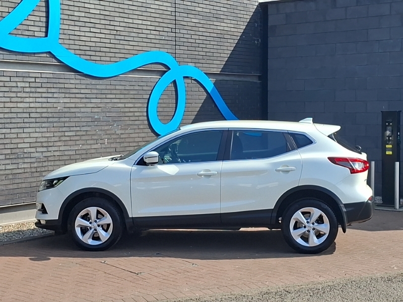 Nissan Qashqai 1.5 Dci 115 Acenta Premium White #4