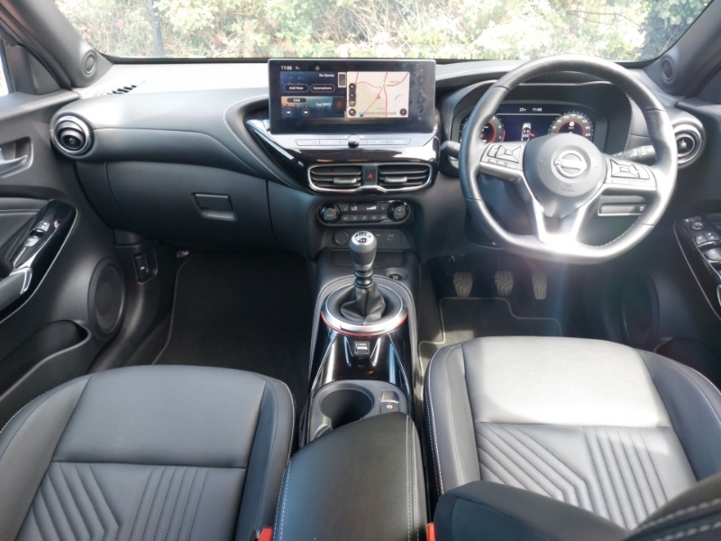 Nissan Juke 1.0 Dig-t Tekna Grey #3