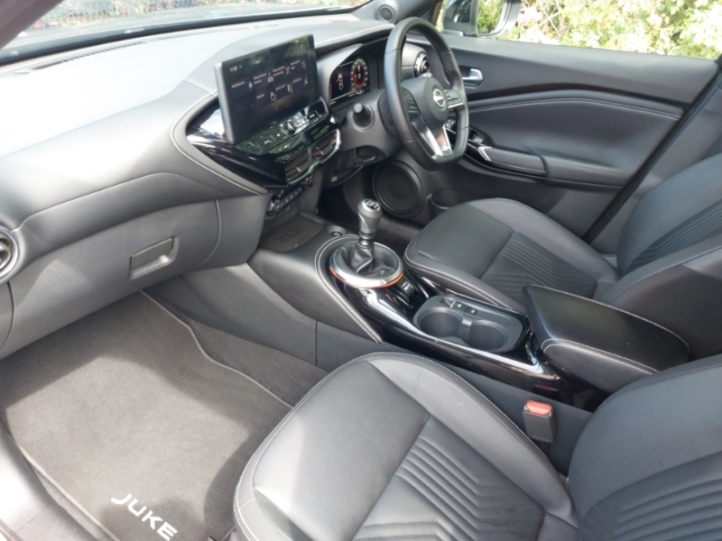 Nissan Juke 1.0 Dig-t Tekna Grey #5