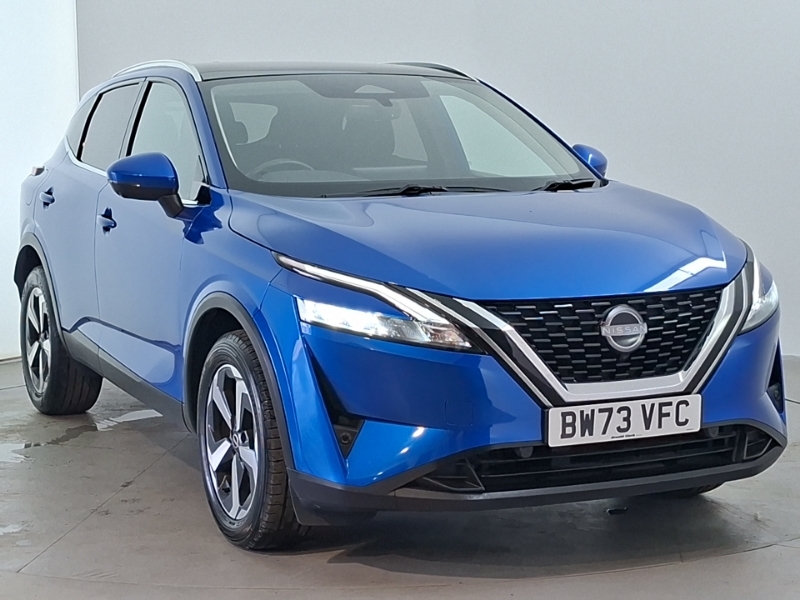 Nissan Qashqai 1.3 Dig-t Mh N-connecta Glass Roof Blue