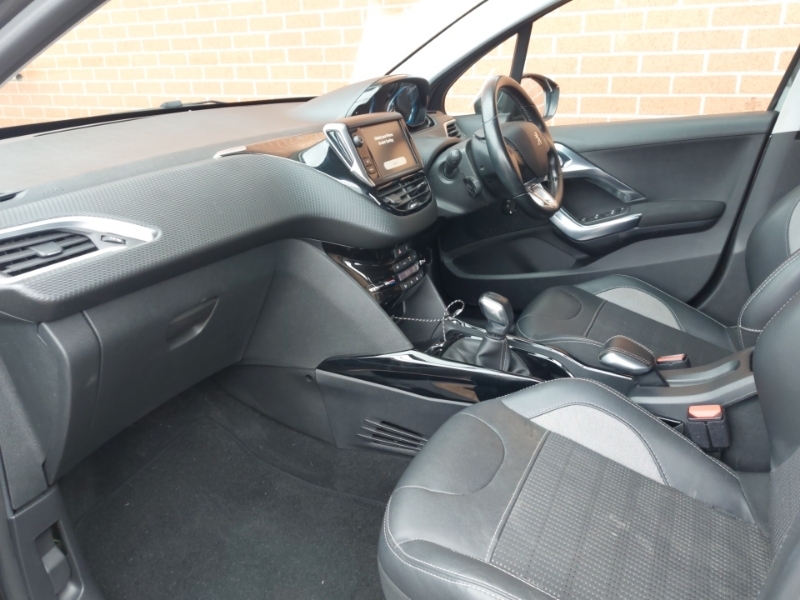 Peugeot 2008 1.5 Bluehdi 100 Allure 5 Speed Grey #5