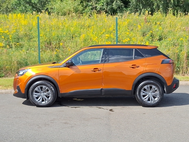 Peugeot 2008 1.2 Puretech Active Premium Orange #4