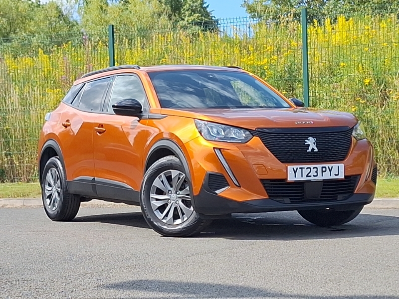 Peugeot 2008 1.2 Puretech Active Premium Orange
