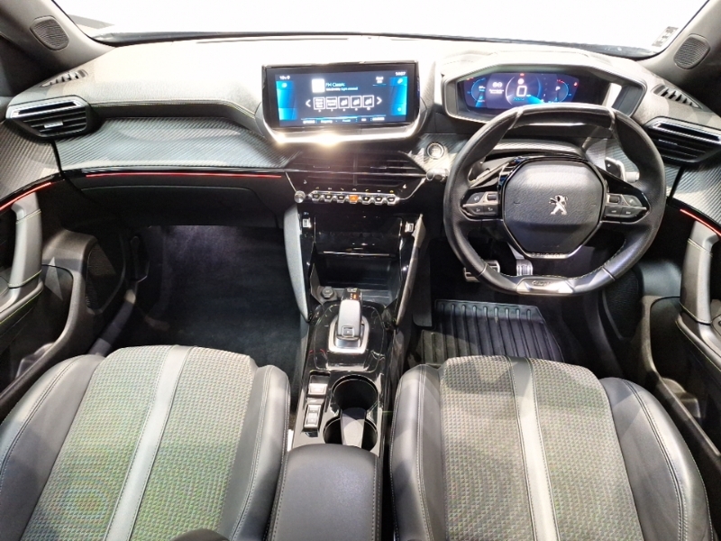 Peugeot 2008 1.2 Puretech 130 Gt Eat8 Black #3